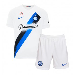 Inter Milan Replika Babytøj Udebanesæt Børn 2023-24 Kortærmet (+ Korte bukser)